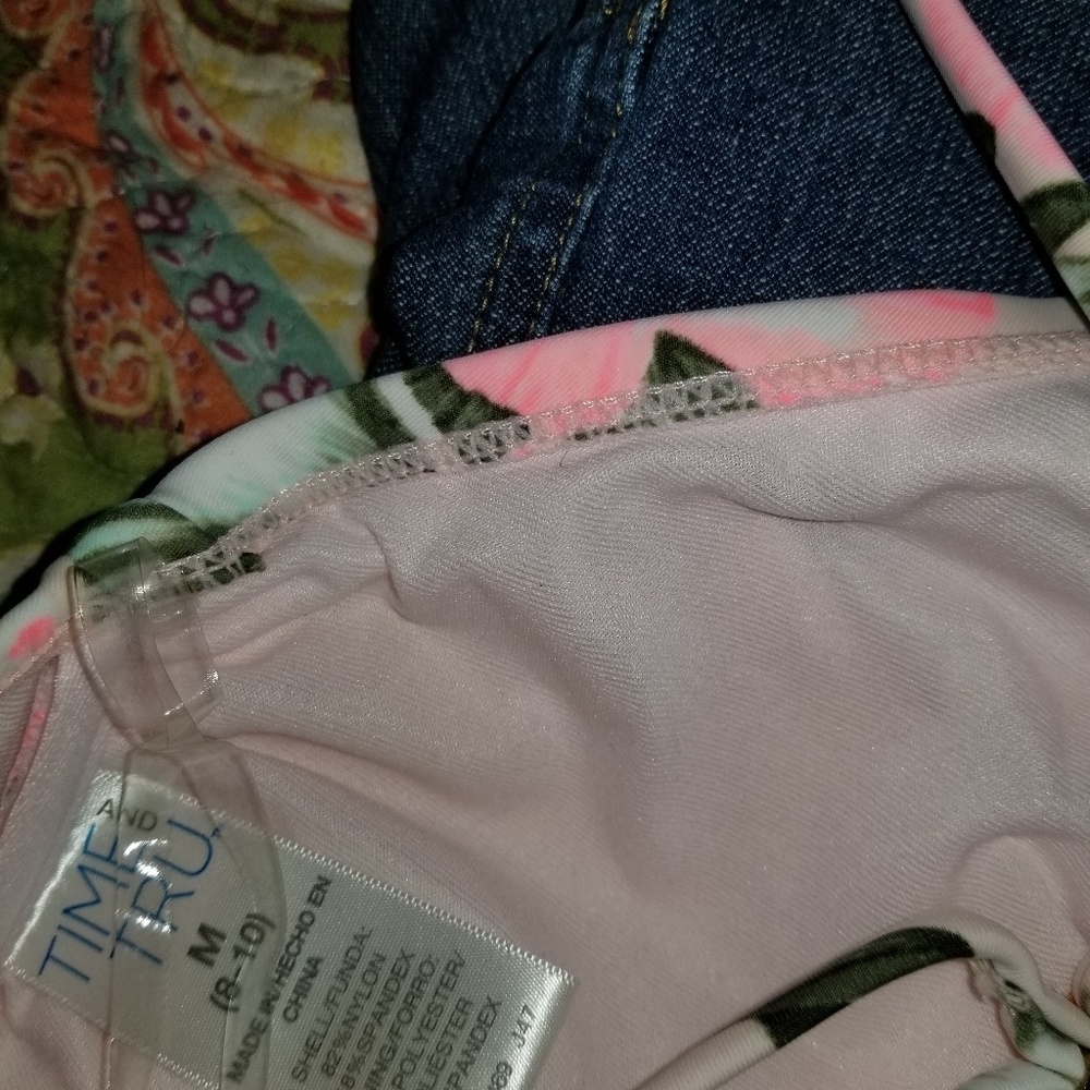 Bathing suit top (tankini)